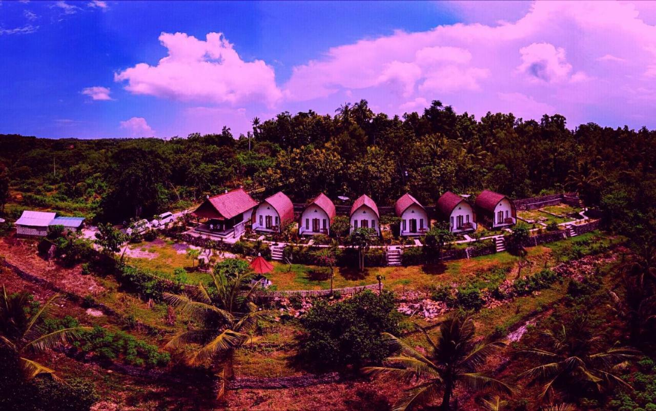 Sebrang Hills Bungalow Toyapakeh Esterno foto